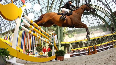 saut hermes equestrian show